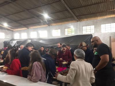 Conselho da Comunidade realizou o 1ª Almoço Beneficente São Miguel Arcanjo.